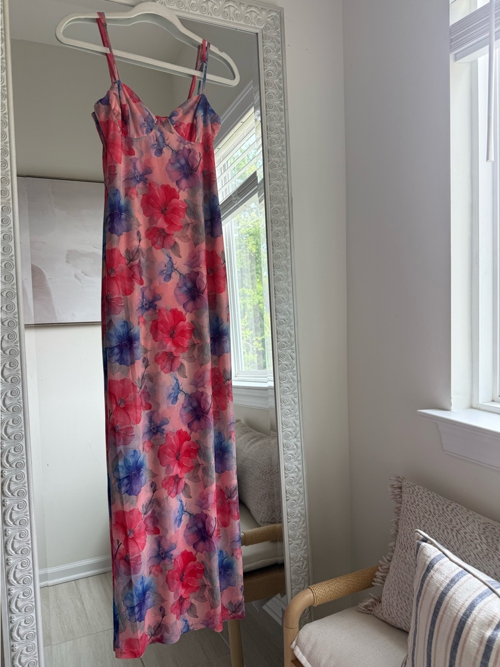 New With Tags Hers and Mine Breathable Floral Slip Dress Size Small